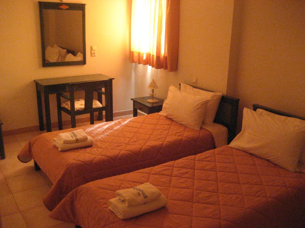 Kyveli Hotel Apartments Vrontados Luaran gambar