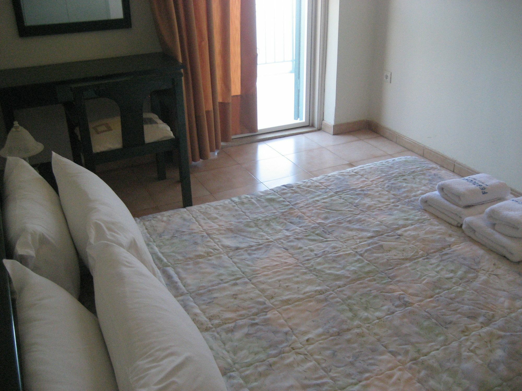 Kyveli Hotel Apartments Vrontados Luaran gambar